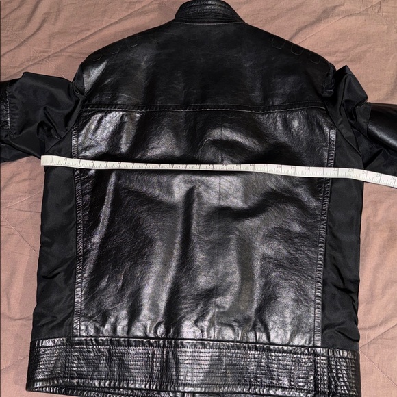 Hugo Boss Men's Black Leather Bomber Jacket - Picture 3 of 13